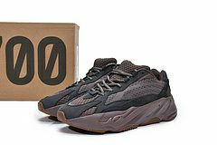 Picture of Yeezy 700 _SKUfc4220954fc